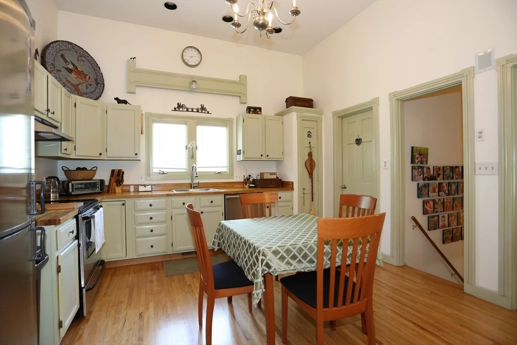 2 bed, 2 bath apartment for rent at 24 Pershing St Unit 24, Needham — photo 6 of 23