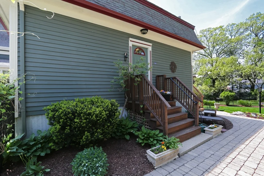 2 bed, 2 bath apartment for rent at 24 Pershing St Unit 24, Needham — photo 3 of 23