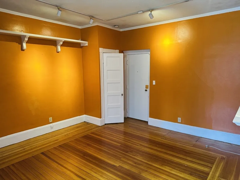 1 bed, 1 bath apartment for rent at 24 Peterborough St Unit 2, Fenway — photo 5 of 27