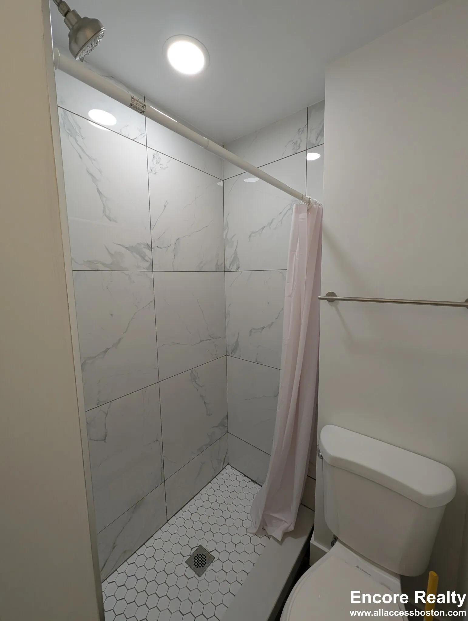 1 bed, 1 bath apartment for rent at 24 Phillips St Unit 3, Beacon Hill — photo 10 of 13