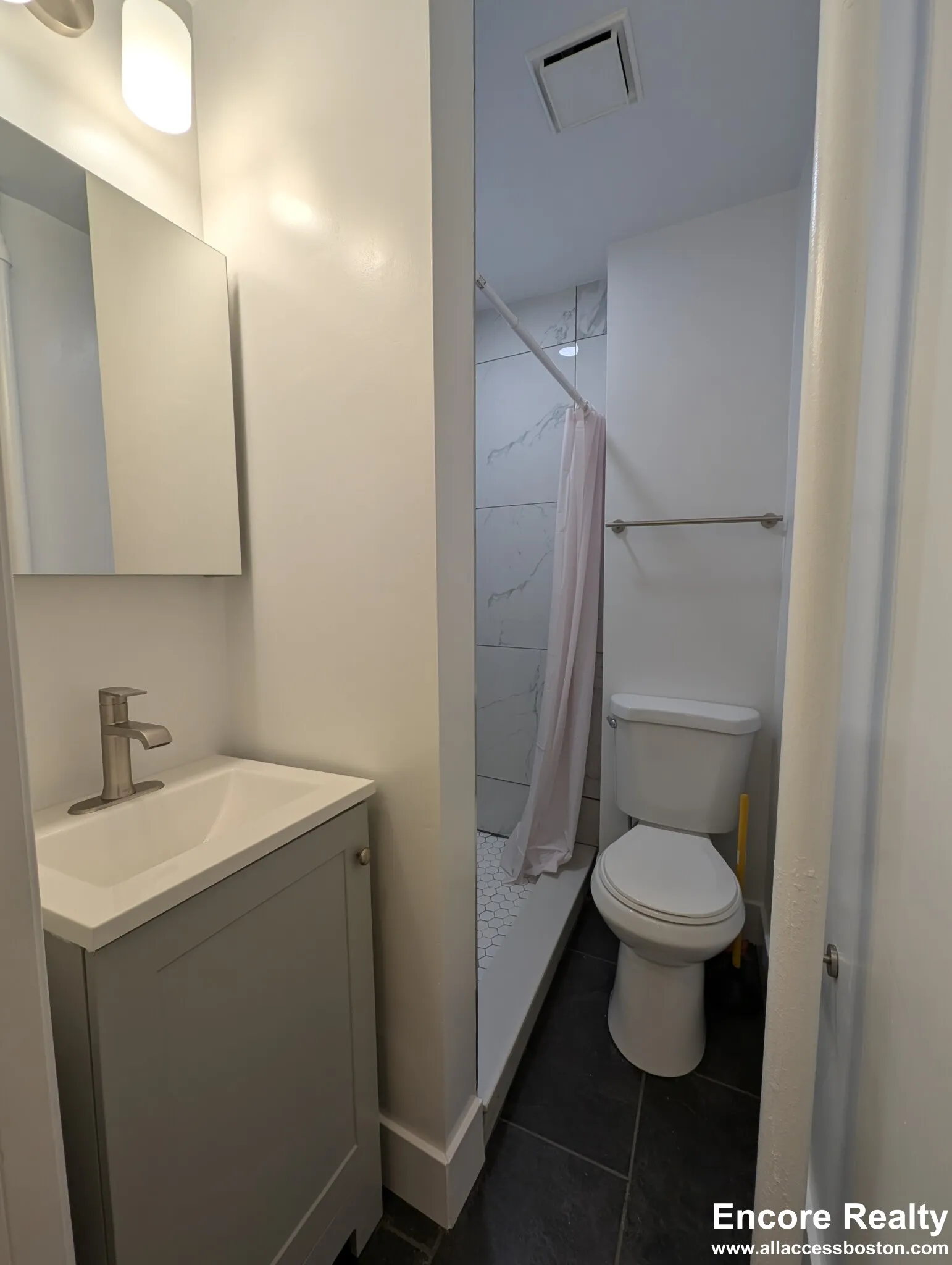 1 bed, 1 bath apartment for rent at 24 Phillips St Unit 3, Beacon Hill — photo 9 of 13