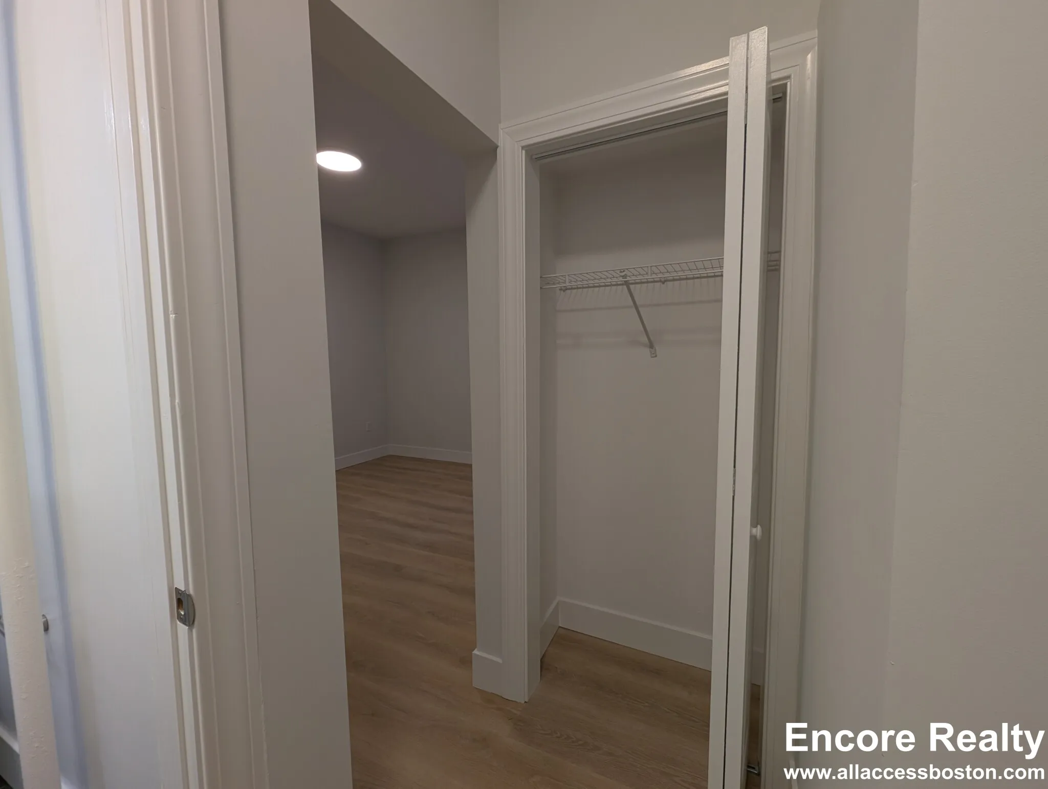 1 bed, 1 bath apartment for rent at 24 Phillips St Unit 3, Beacon Hill — photo 11 of 13
