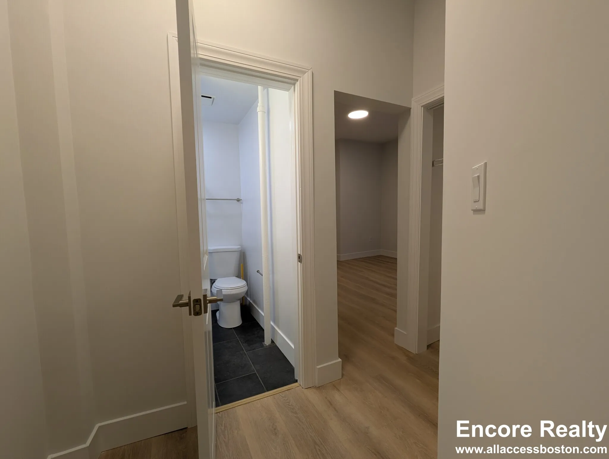 1 bed, 1 bath apartment for rent at 24 Phillips St Unit 3, Beacon Hill — photo 8 of 13