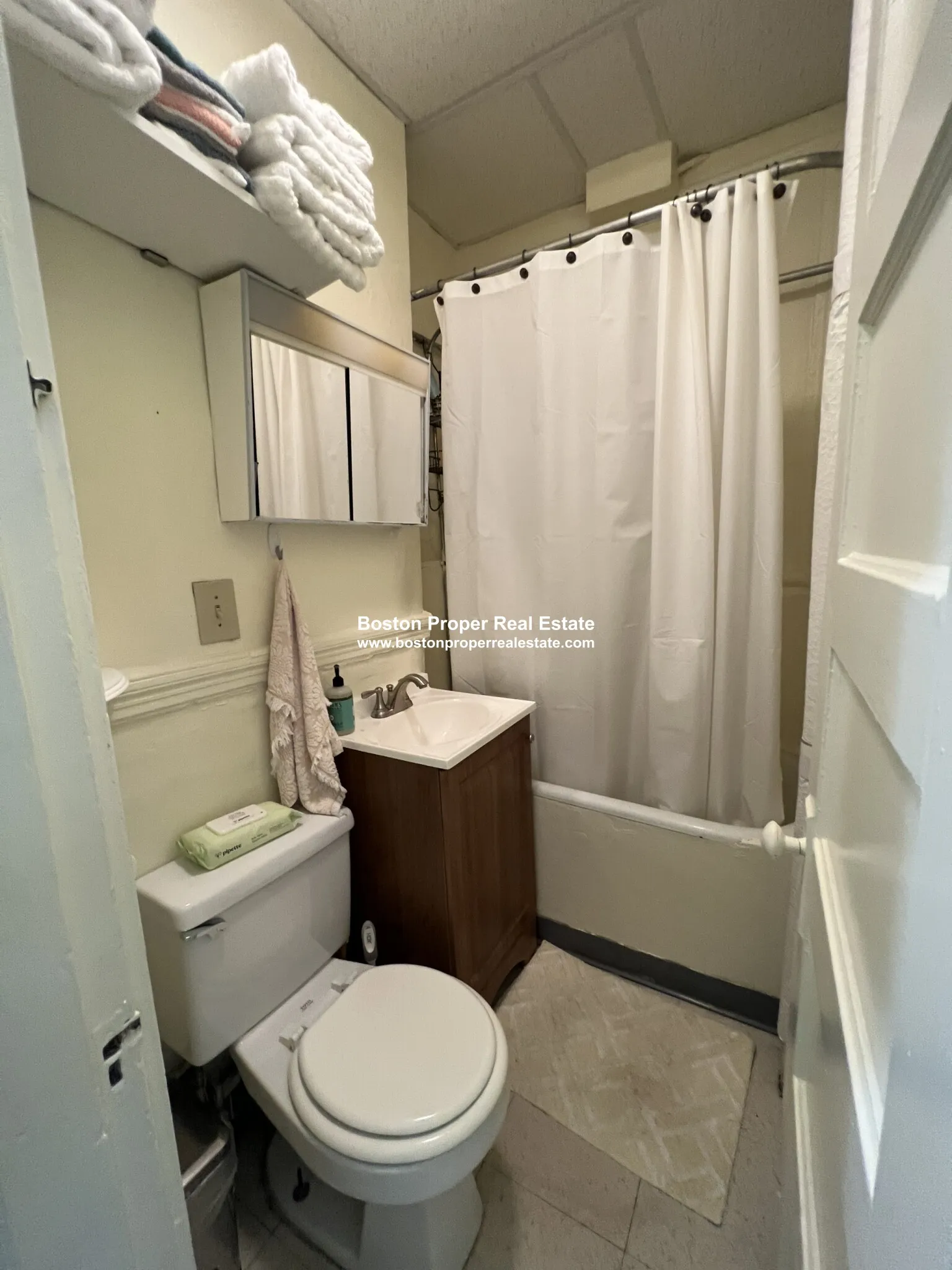 1 bed, 1 bath apartment for rent at 24 Phillips St Unit 4, Beacon Hill — photo 5 of 11