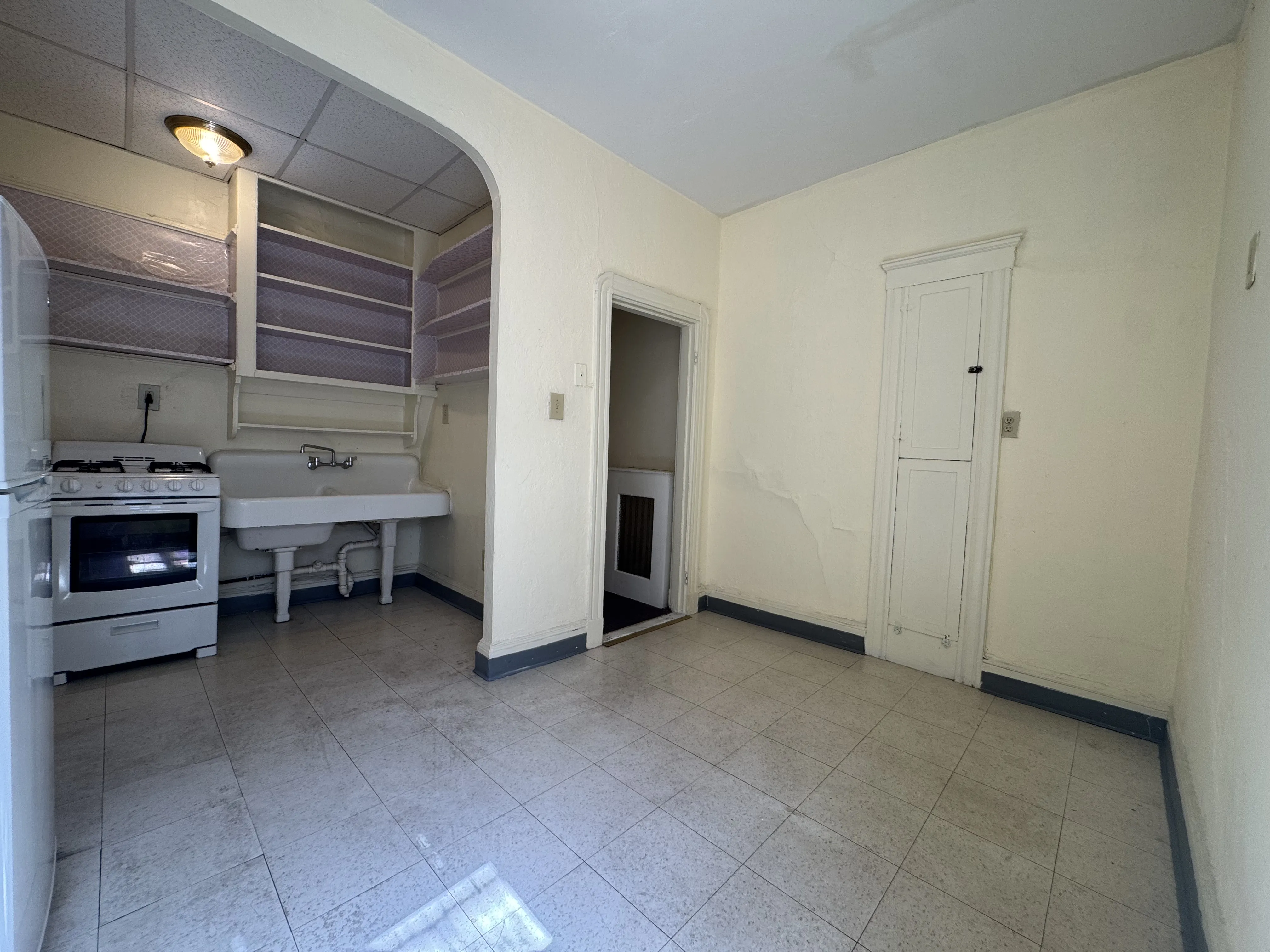 1 bed, 1 bath apartment for rent at 24 Phillips St Unit 4A, Beacon Hill — photo 3 of 10