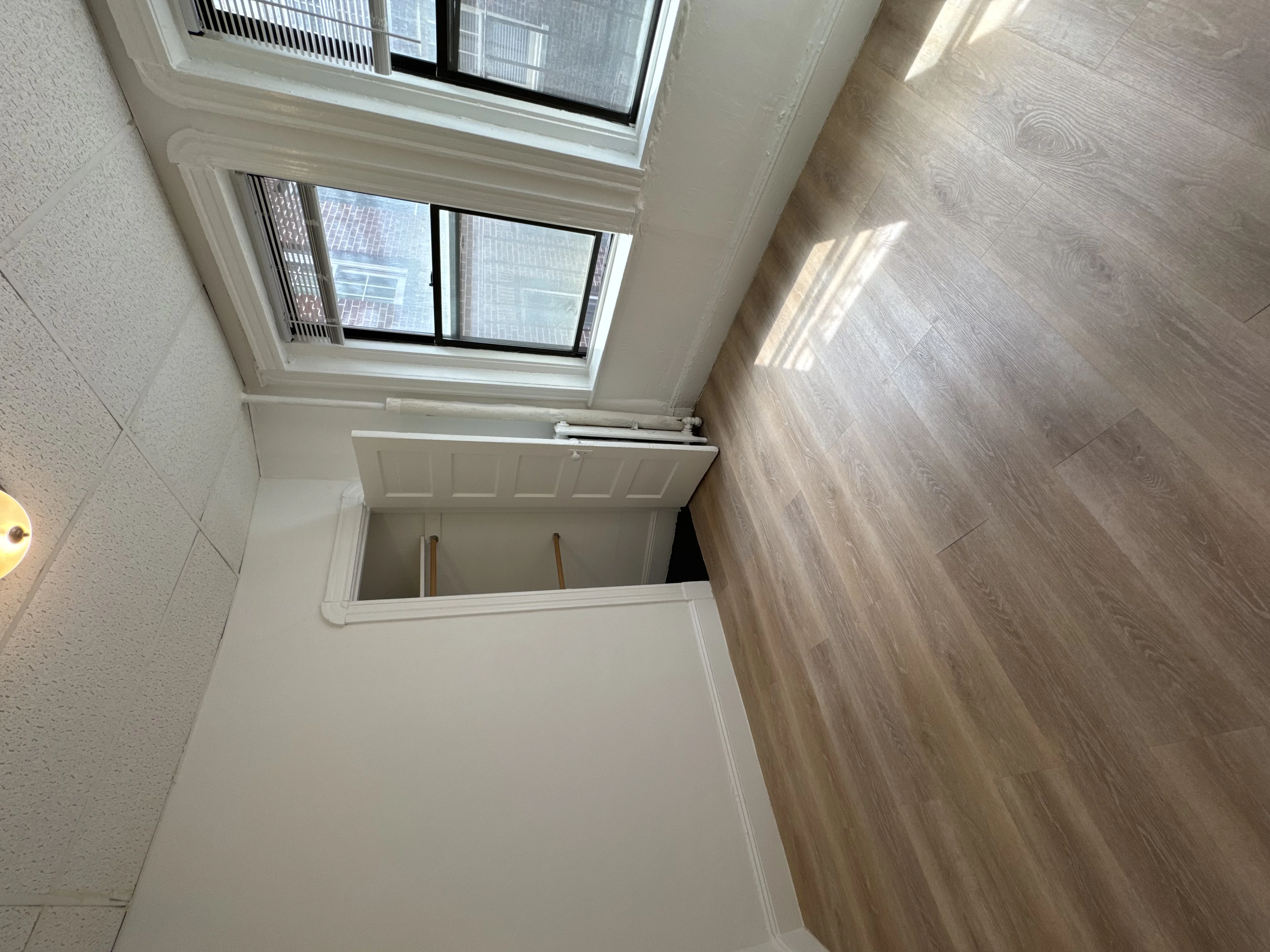 1 bed, 1 bath apartment for rent at 24 Phillips St Unit 5, Beacon Hill — photo 4 of 5