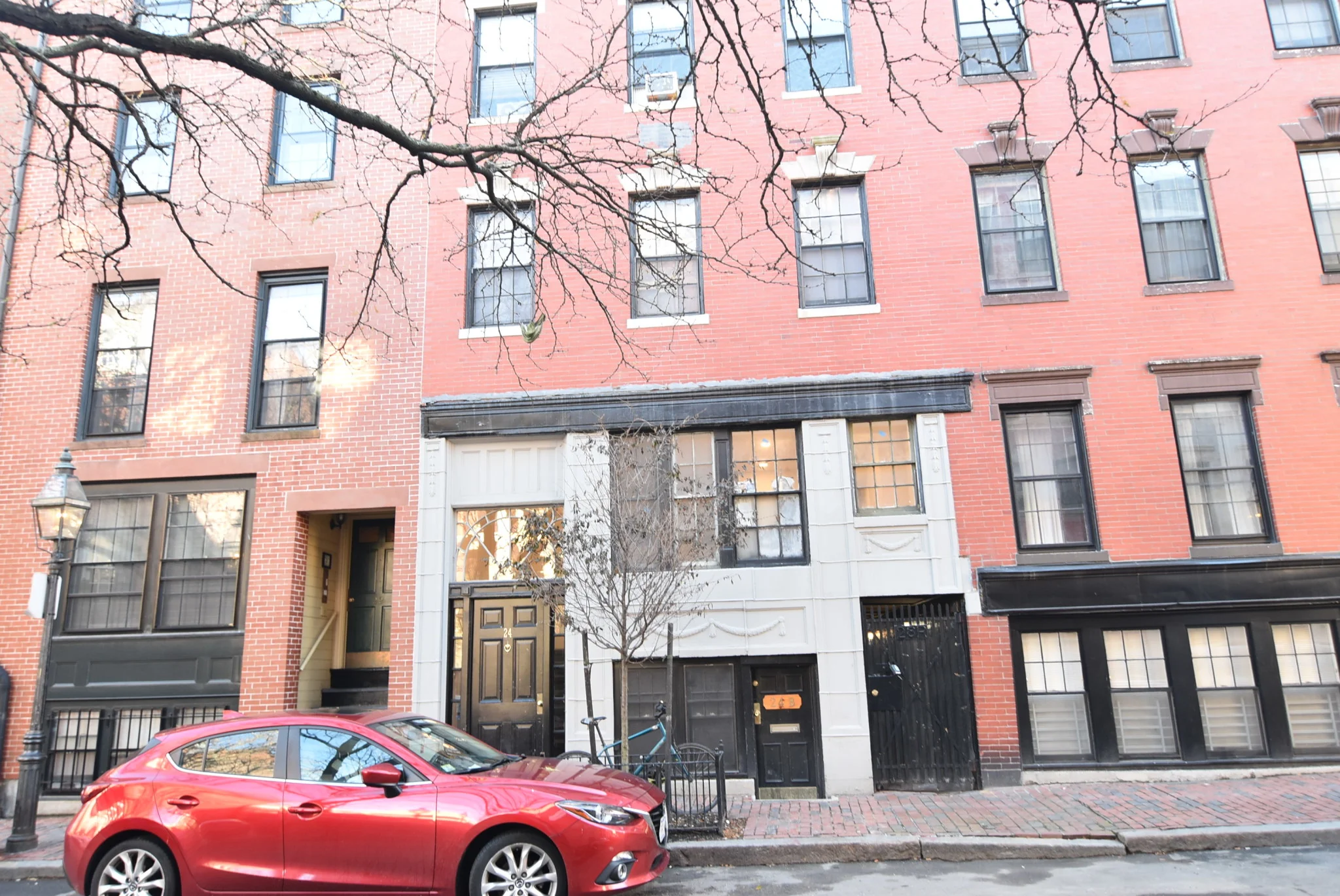 1 bed, 1 bath apartment for rent at 24 Phillips St Unit 7, Beacon Hill
