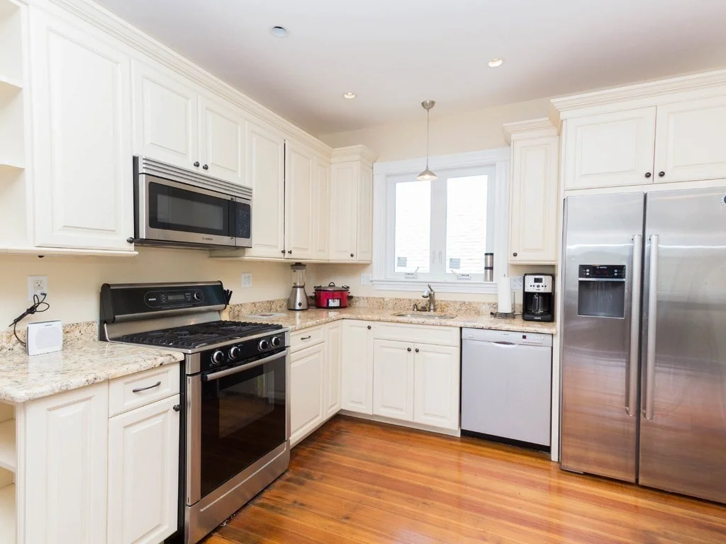 3 bed, 1 bath apartment for rent at 24 Pierce Ave Unit 3br,2br+Stu, Dorchester — photo 7 of 17