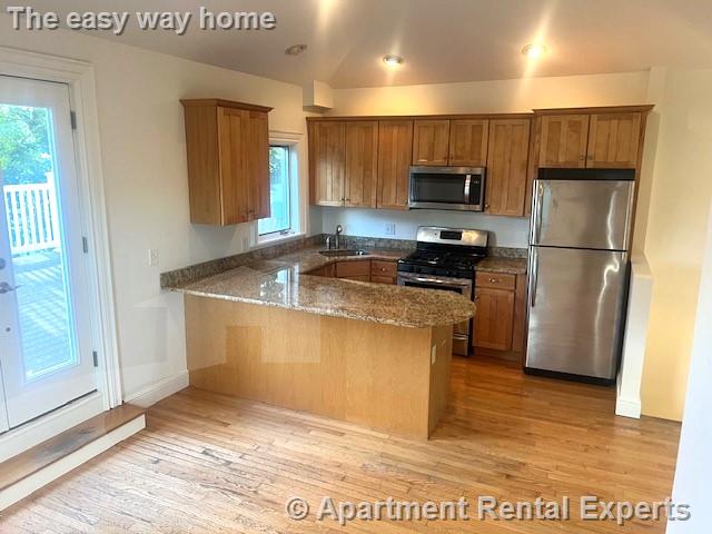 1 bed, 1 bath apartment for rent at 24 Pinckney St Unit 3, Sullivan Square — photo 1 of 13