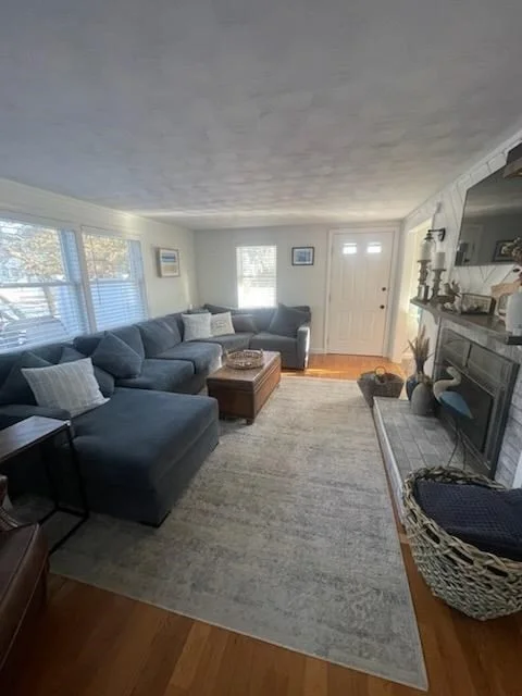 3 bed, 2 bath apartment for rent at 24 Pine Point Rd Unit 24, Duxbury — photo 14 of 22