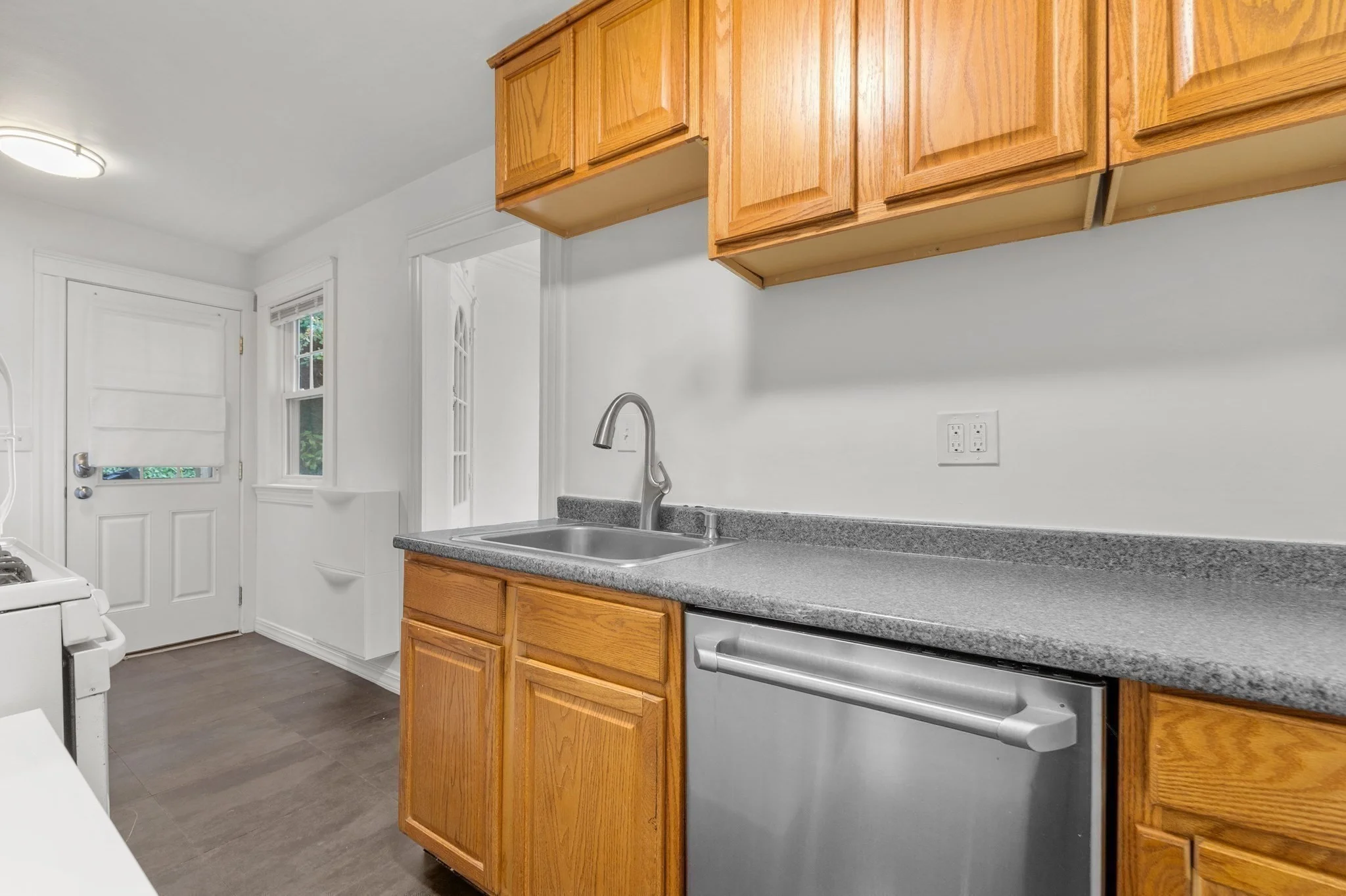 2 bed, 1 bath apartment for rent at 24 Potomac Unit 1, West Roxbury — photo 12 of 23