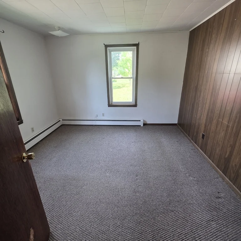 3 bed, 1 bath apartment for rent at 24 Quartus St Unit 24, Chicopee — photo 4 of 11