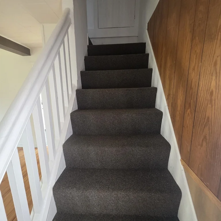 3 bed, 1 bath apartment for rent at 24 Quartus St Unit 24, Chicopee — photo 5 of 11