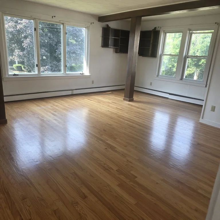 3 bed, 1 bath apartment for rent at 24 Quartus St Unit 24, Chicopee — photo 3 of 11