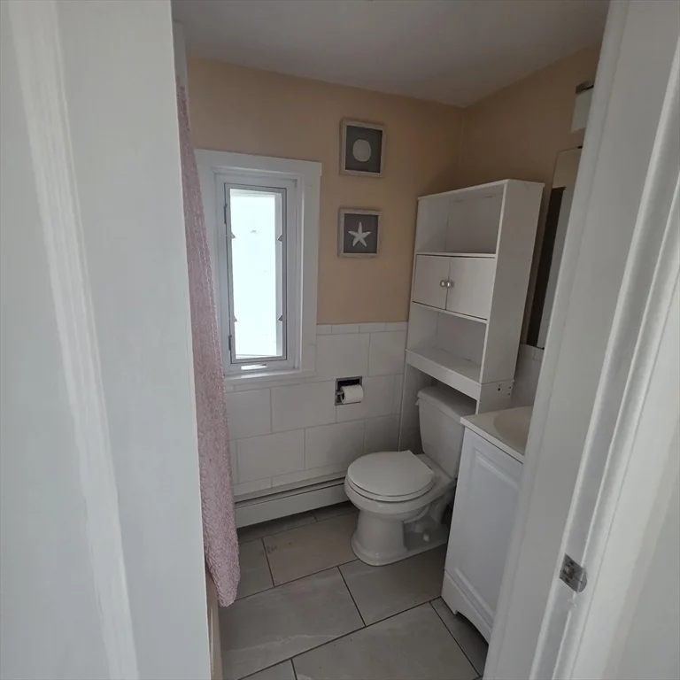3 bed, 1 bath apartment for rent at 24 Quartus St Unit 24, Chicopee — photo 8 of 11