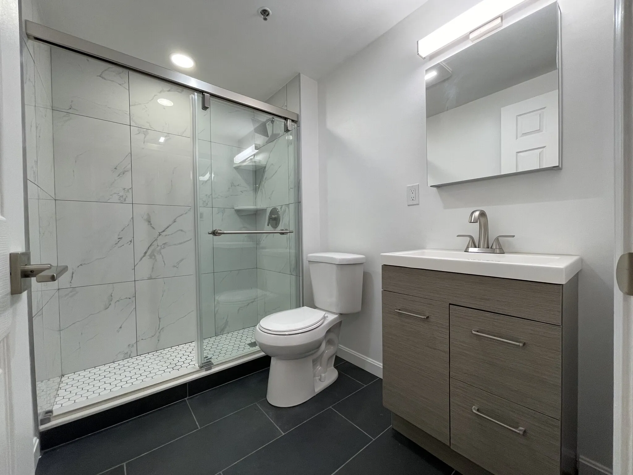 Studio bed, 1 bath apartment for rent at 24 Queensberry St Unit B, Fenway — photo 7 of 12