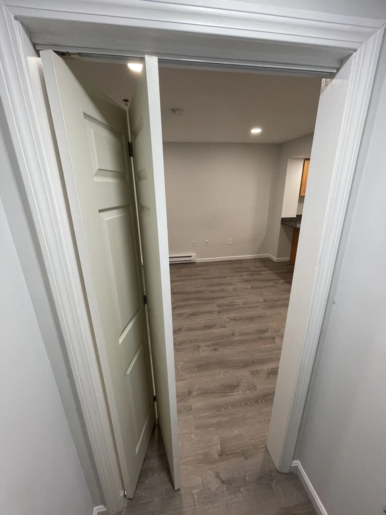 Studio bed, 1 bath apartment for rent at 24 Queensberry St Unit B, Fenway — photo 6 of 12