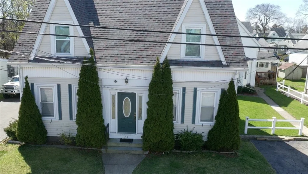 2 bed, 1 bath apartment for rent at 24 Quincy St Unit 2, Quincy — photo 1 of 14