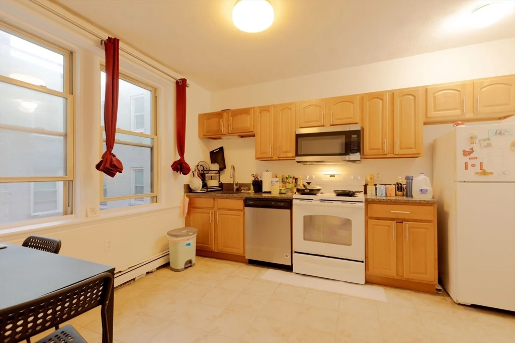 2 bed, 1 bath apartment for rent at 24 Ransom Rd Unit 7, Brighton — photo 8 of 22