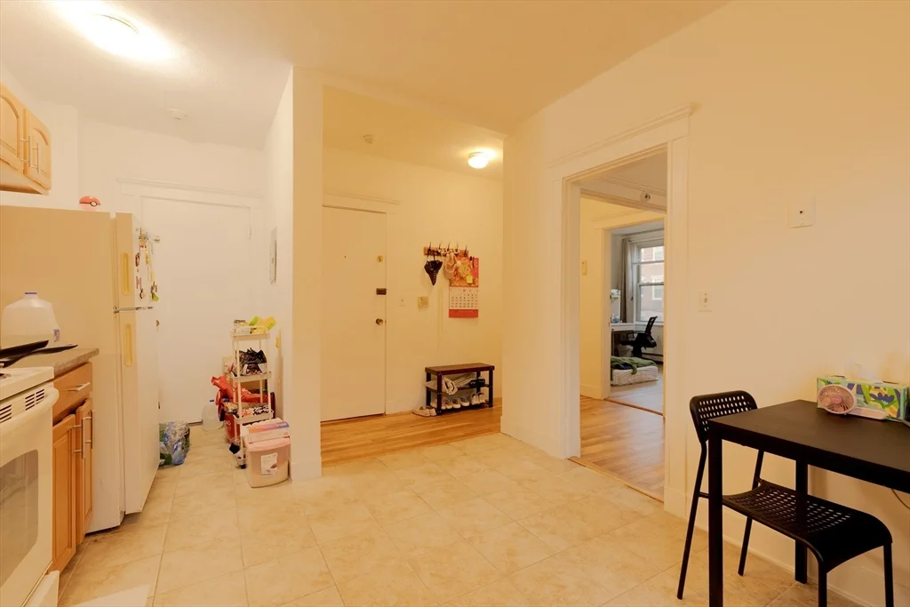 2 bed, 1 bath apartment for rent at 24 Ransom Rd Unit 7, Brighton — photo 9 of 22
