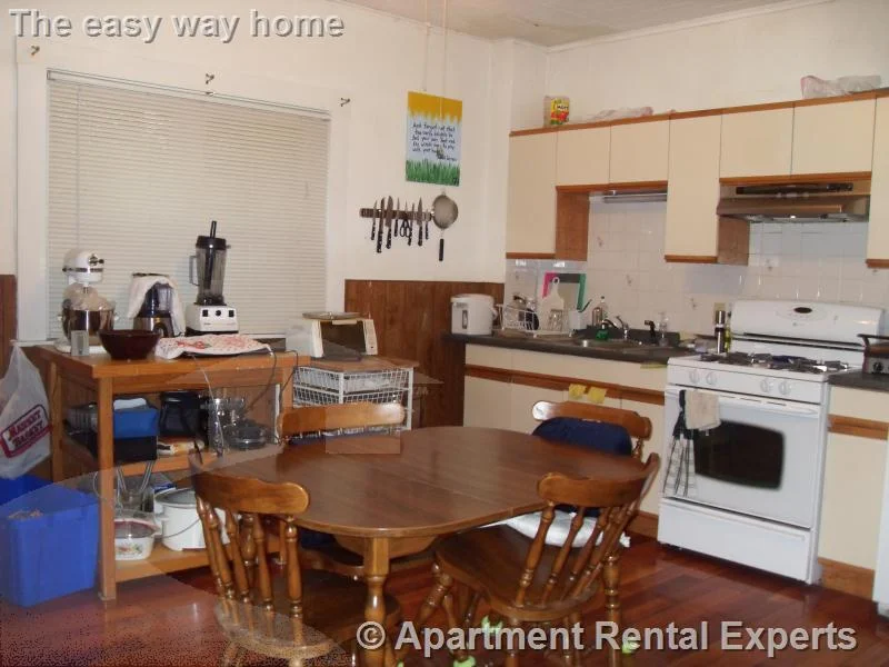 2 bed, 1 bath apartment for rent at 24 Rossmore St Unit 1, Union Square