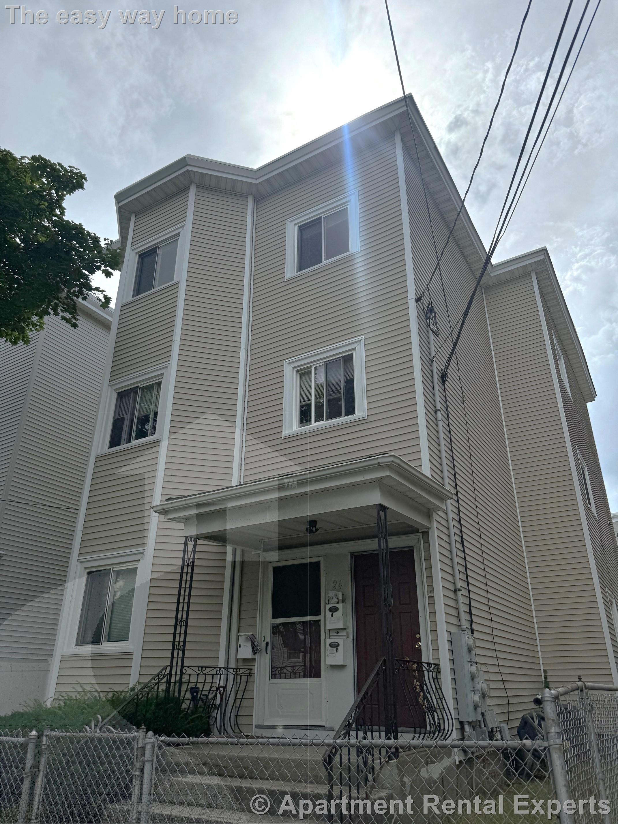 2 bed, 1 bath apartment for rent at 24 Rossmore St Unit 3, Union Square — photo 8 of 9
