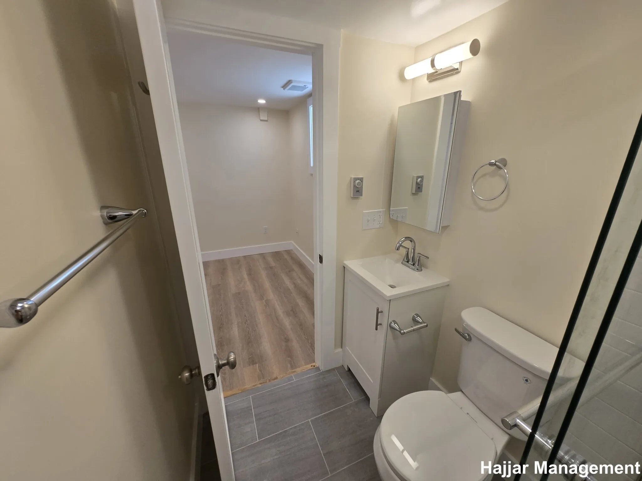 Studio bed, 1 bath apartment for rent at 24 Royce Rd Unit 1B, Brighton — photo 8 of 10