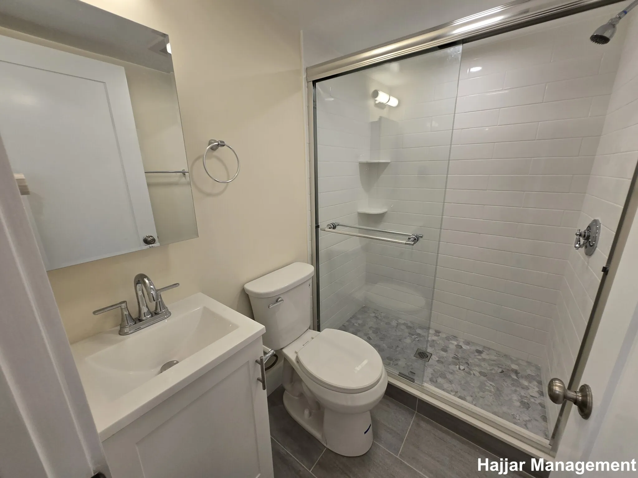Studio bed, 1 bath apartment for rent at 24 Royce Rd Unit 1B, Brighton — photo 7 of 10