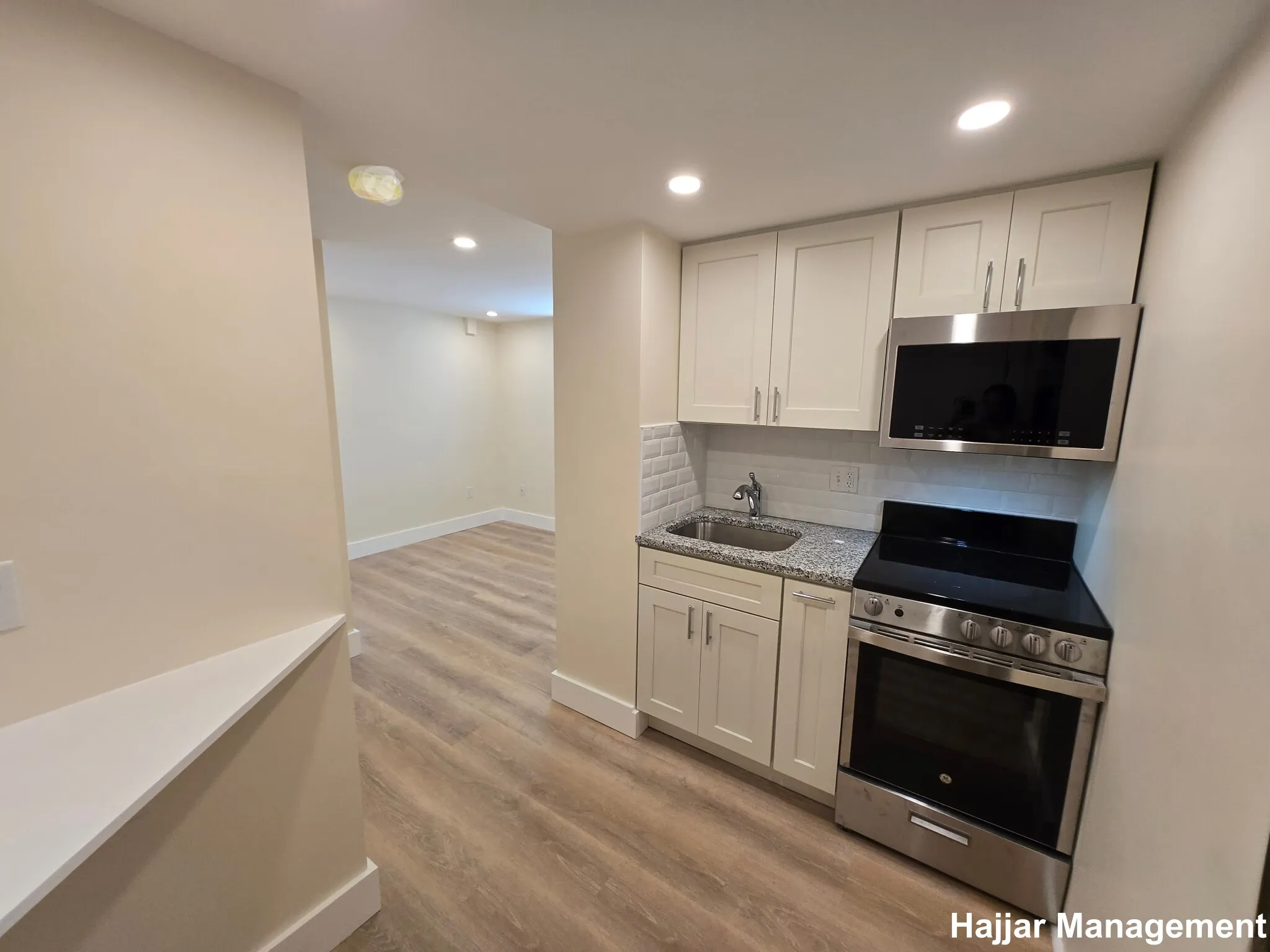 Studio bed, 1 bath apartment for rent at 24 Royce Rd Unit 1B, Brighton — photo 4 of 10
