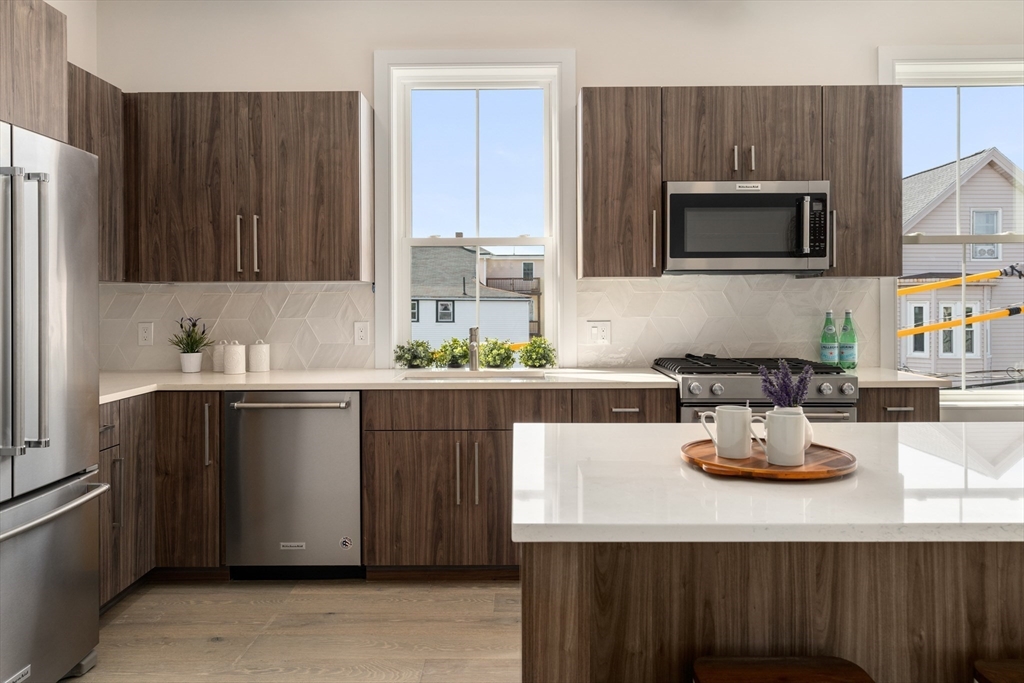 2 bed, 1 bath apartment for rent at 24 Rush St Unit I, East Somerville