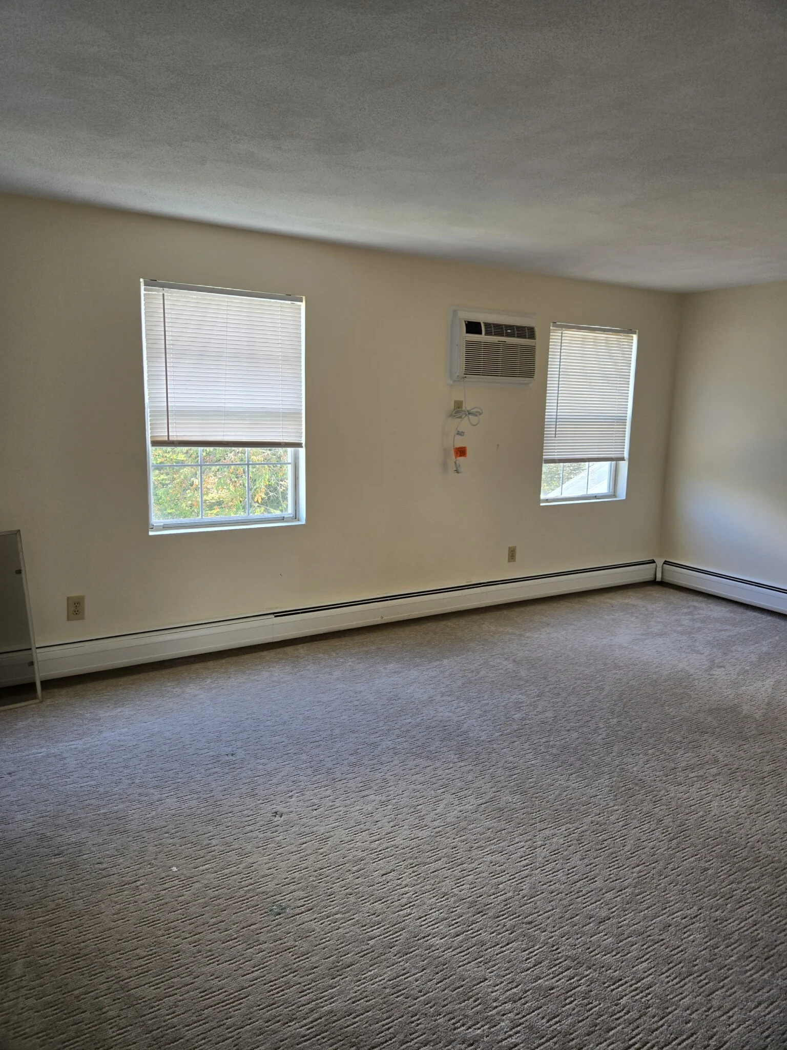 2 bed, 2.5 bath apartment for rent at 24 Rustic St, Newton Corner — photo 8 of 34