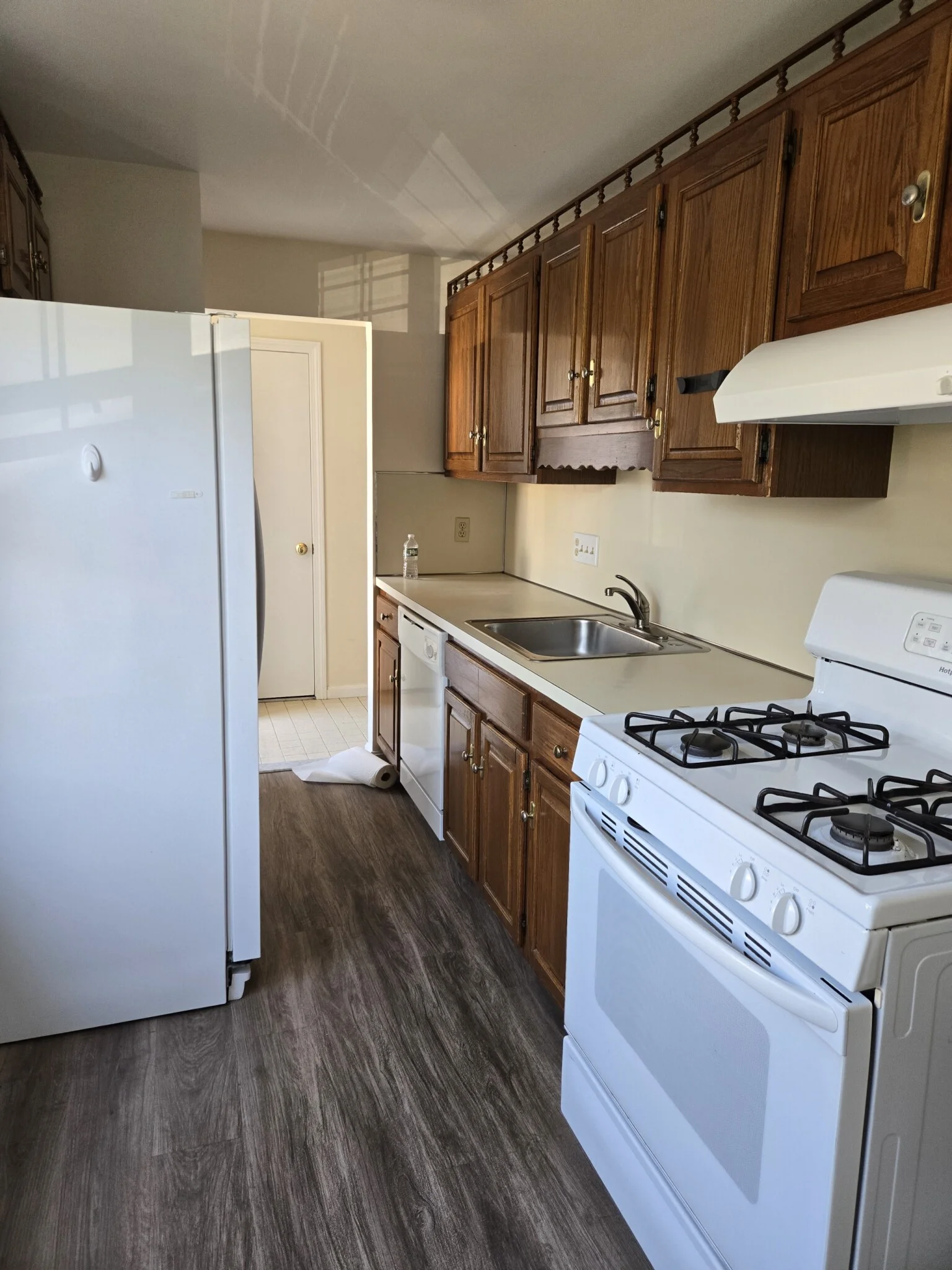 2 bed, 2.5 bath apartment for rent at 24 Rustic St, Newton Corner — photo 2 of 34