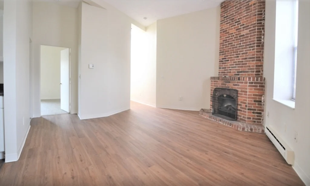 1 bed, 1 bath apartment for rent at 24 Saint Germain St Unit 3, Back Bay — photo 5 of 11