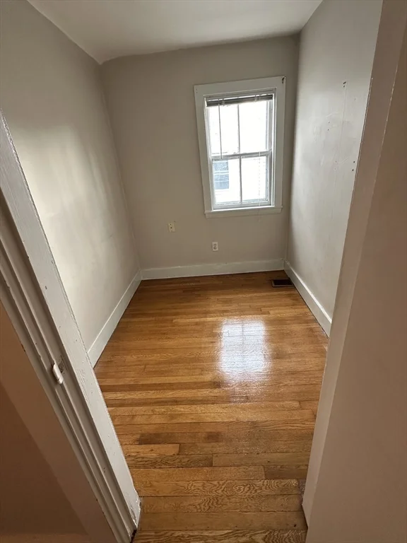 2 bed, 1 bath apartment for rent at 24 School St, Newton — photo 5 of 9