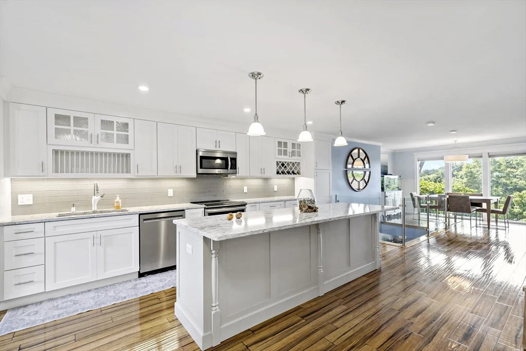 2 bed, 2 bath apartment for rent at 24 Ships View Ter Unit 24, Buzzards Bay — photo 8 of 35