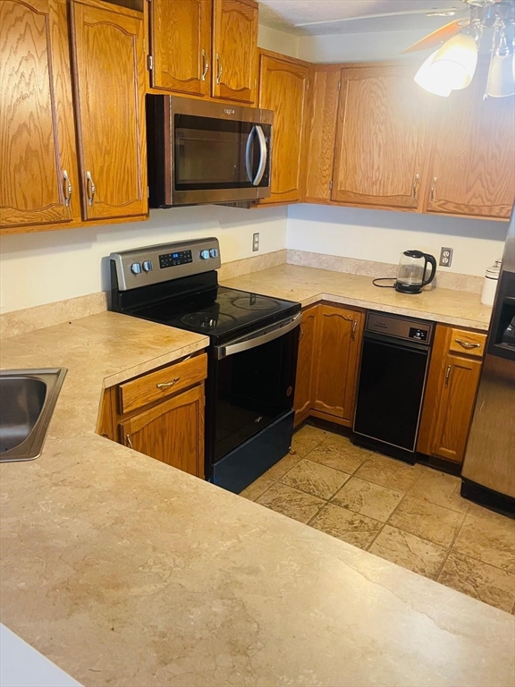 1 bed, 1 bath apartment for rent at 24 South St Unit 3, Medford — photo 6 of 13