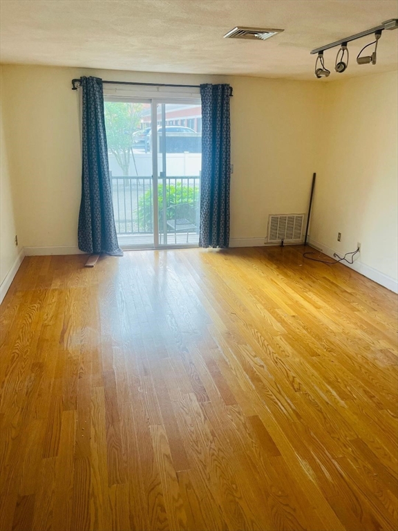 1 bed, 1 bath apartment for rent at 24 South St Unit 3, Medford — photo 8 of 13