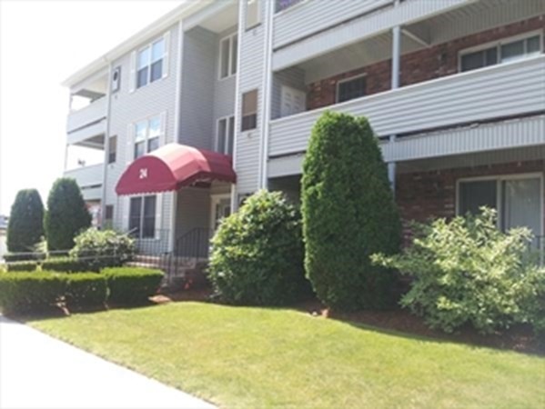 1 bed, 1 bath apartment for rent at 24 South St Unit 3, Medford — photo 2 of 13