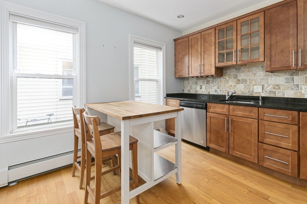 2 bed, 1 bath apartment for rent at 24 Speridakis Ter Unit 24, Cambridgeport — photo 8 of 11