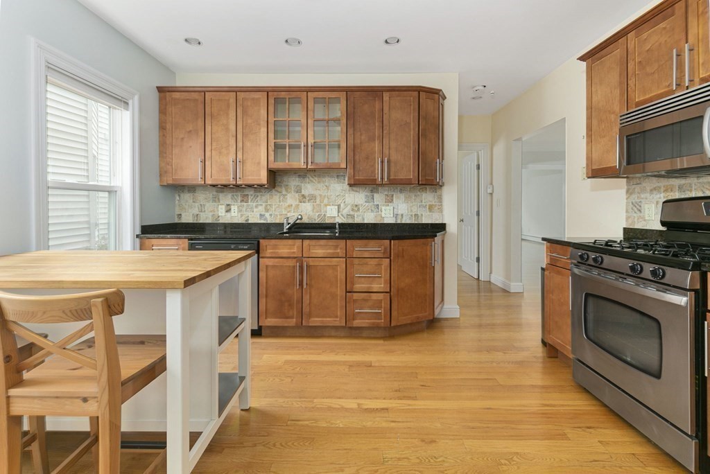 2 bed, 1 bath apartment for rent at 24 Speridakis Ter Unit 24, Cambridgeport — photo 7 of 11
