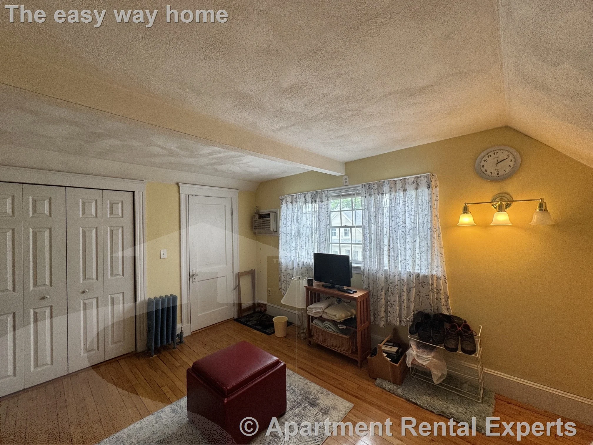 3 bed, 1 bath apartment for rent at 24 Stoughton St Unit 2, Tufts — photo 19 of 22