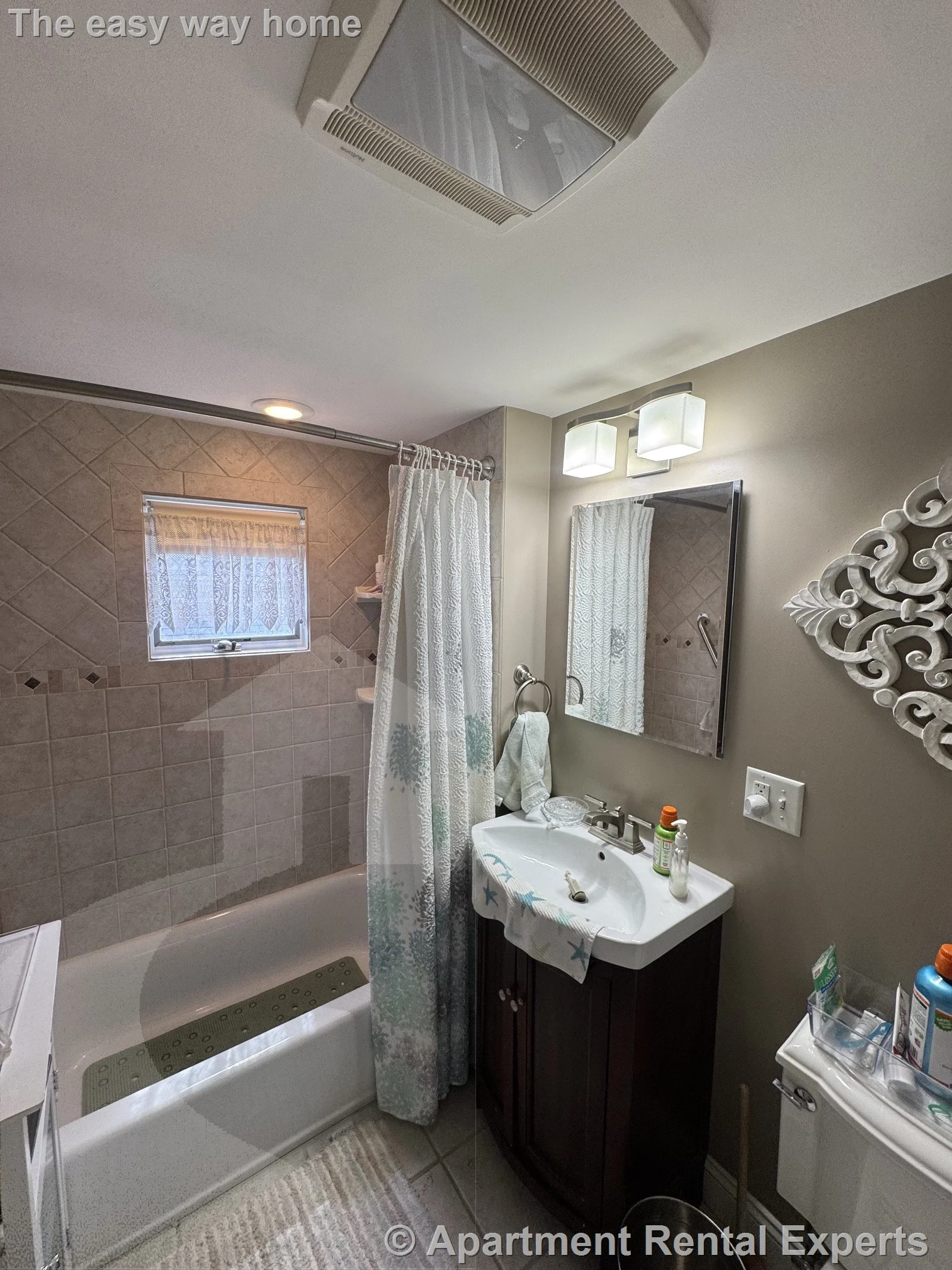 3 bed, 1 bath apartment for rent at 24 Stoughton St Unit 2, Tufts — photo 20 of 22