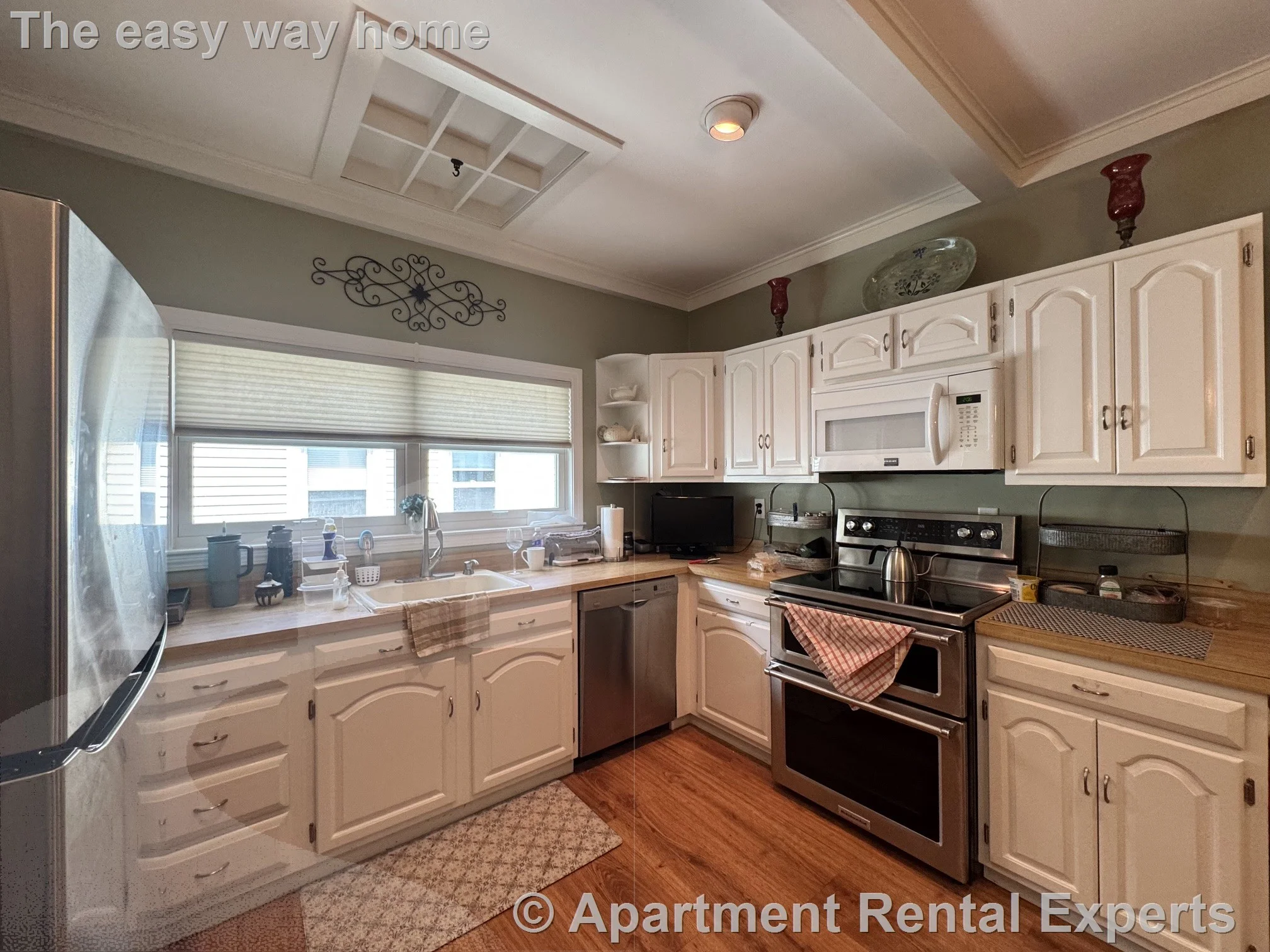 3 bed, 1 bath apartment for rent at 24 Stoughton St Unit 2, Tufts