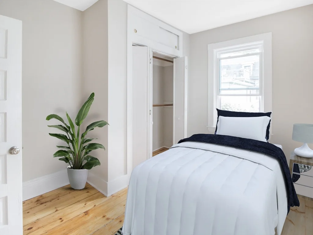 2 bed, 1 bath apartment for rent at 24 Suffolk St Unit 2, The Port — photo 7 of 12