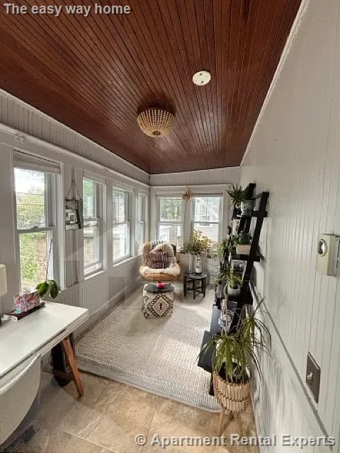 4 bed, 2 bath apartment for rent at 24 Teele Ave, Teele Square — photo 7 of 13