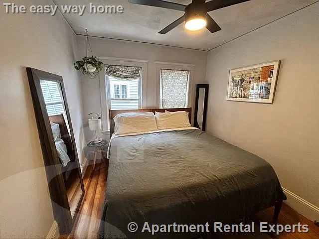 4 bed, 2 bath apartment for rent at 24 Teele Ave, Teele Square — photo 6 of 13