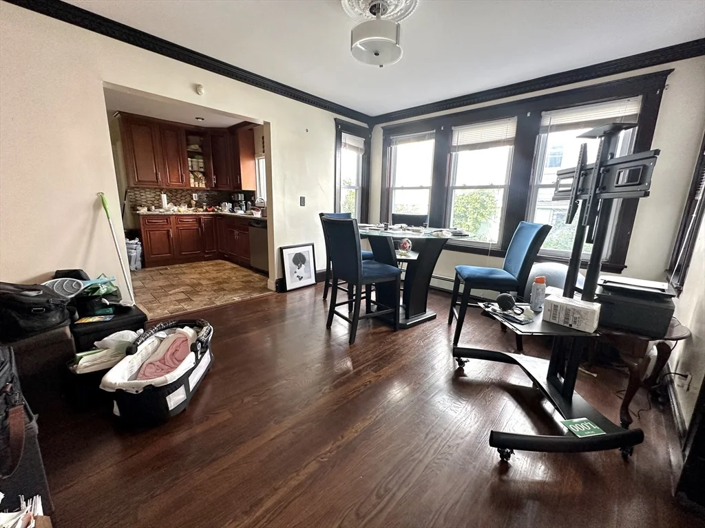 3 bed, 2 bath apartment for rent at 24 Thatcher Unit 1, Hyde Park — photo 5 of 25