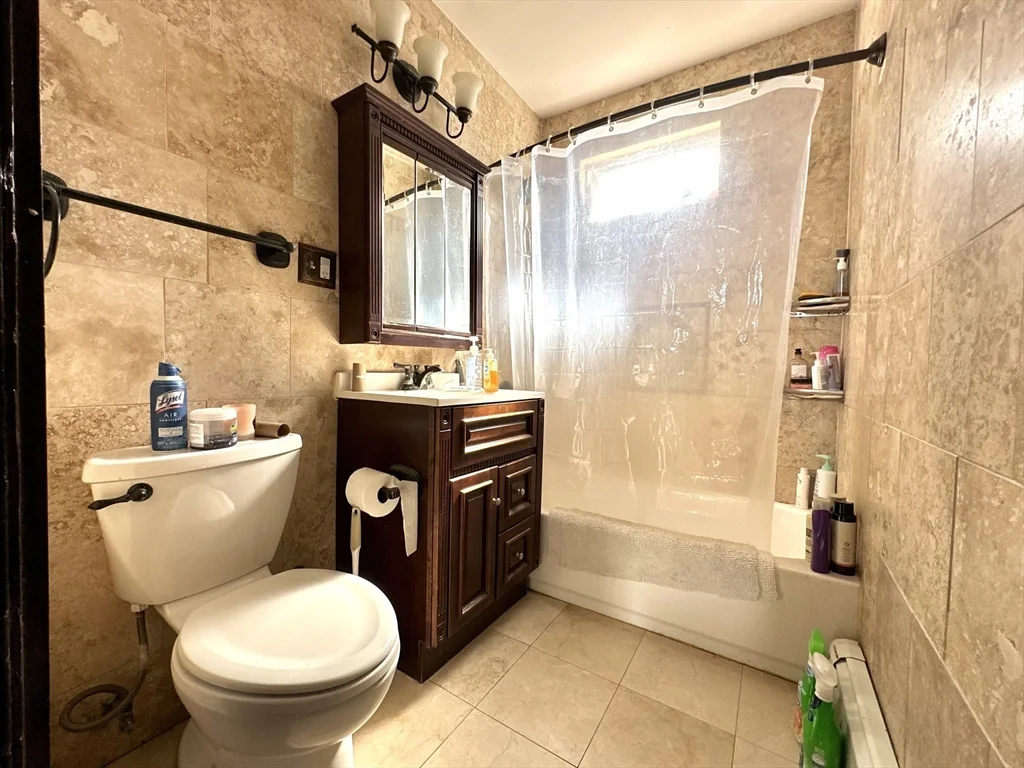 3 bed, 2 bath apartment for rent at 24 Thatcher Unit 1, Hyde Park — photo 13 of 25