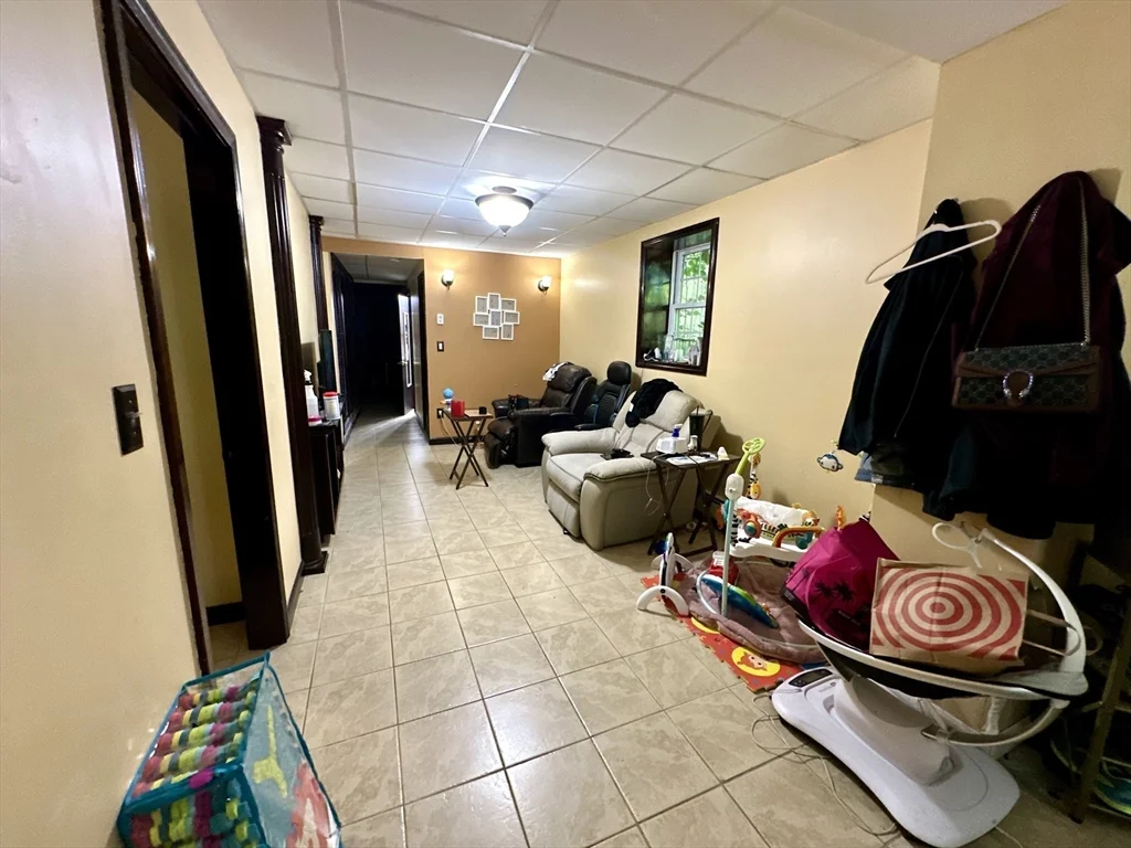 3 bed, 2 bath apartment for rent at 24 Thatcher Unit 1, Hyde Park — photo 18 of 25
