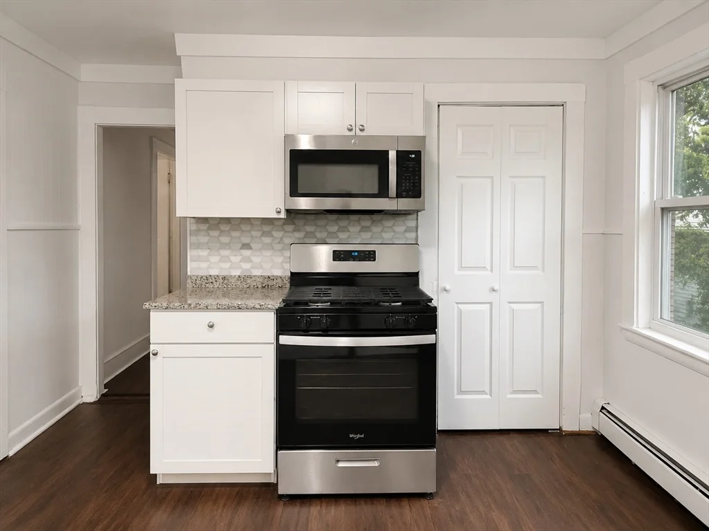 2 bed, 1 bath apartment for rent at 24 Tracey St Unit 2, Peabody — photo 6 of 9